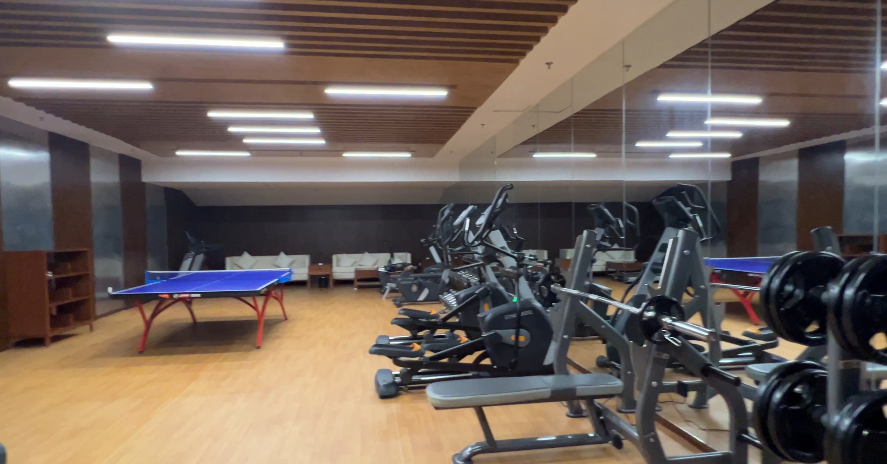 健身房.png